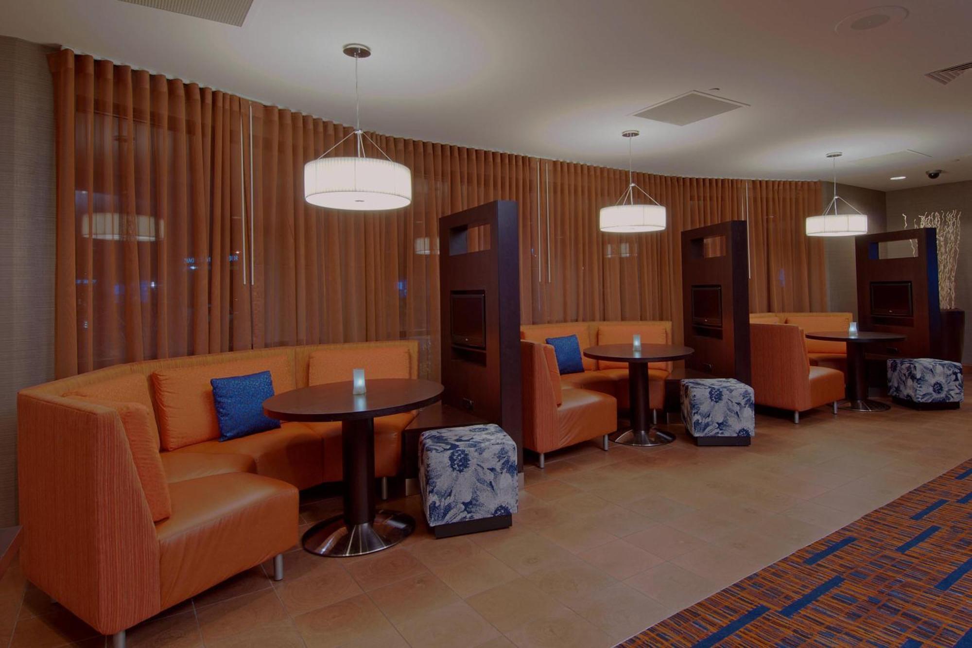 Courtyard By Marriott Madison West / Middleton Hotel Exterior foto