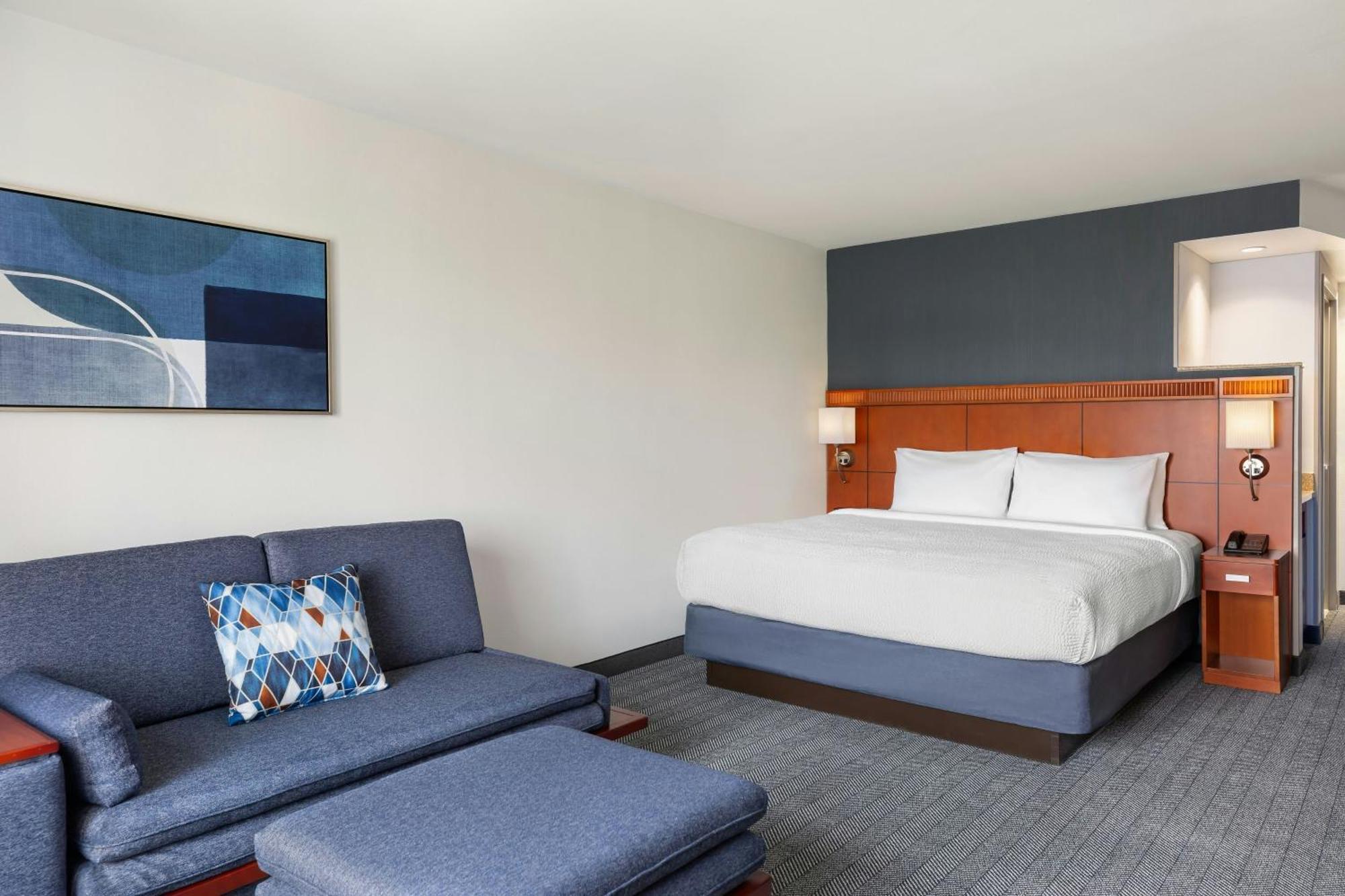 Courtyard By Marriott Madison West / Middleton Hotel Exterior foto